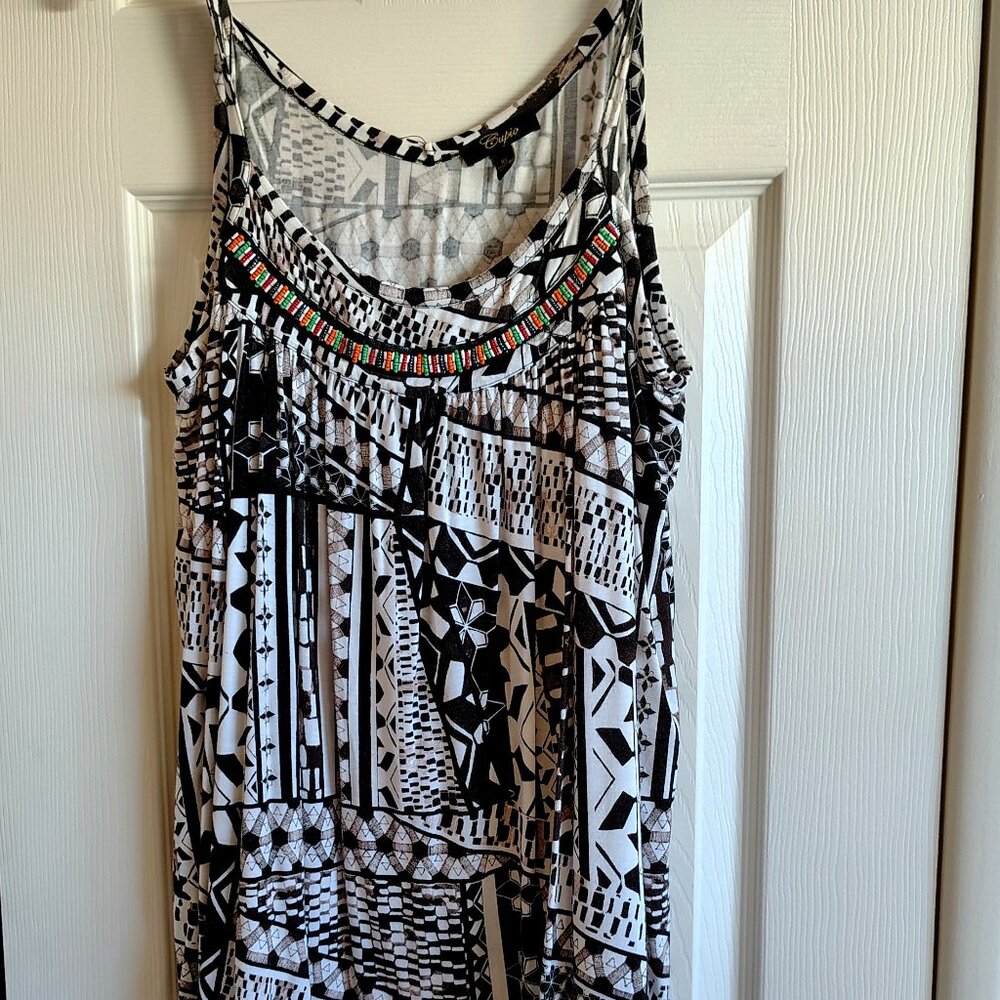 SALE 2 FOR $ 18.00 !!!  Womens Cupio black white womens tank. Size XL